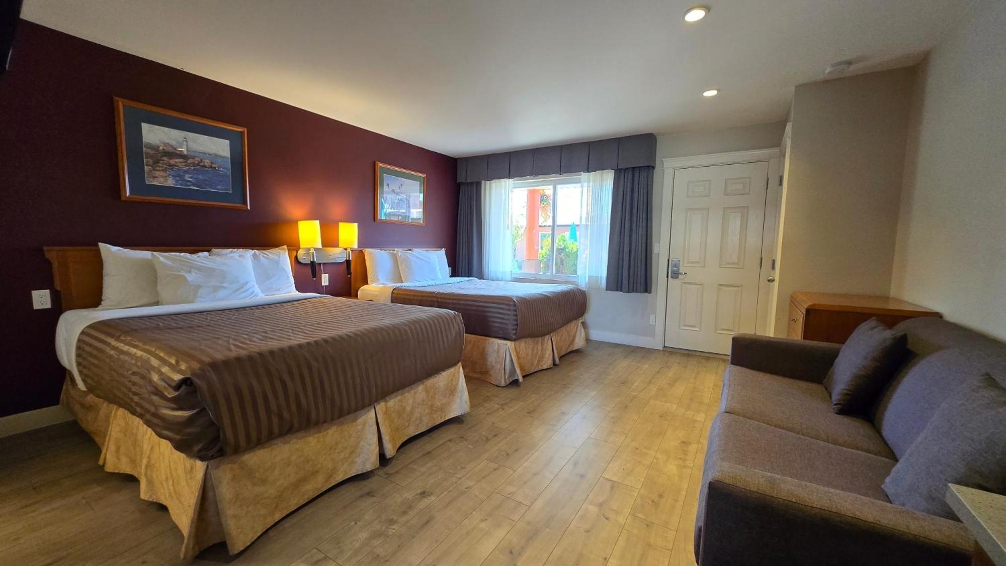 Sahara Courtyard Inn & Suites Osoyoos Exteriör bild