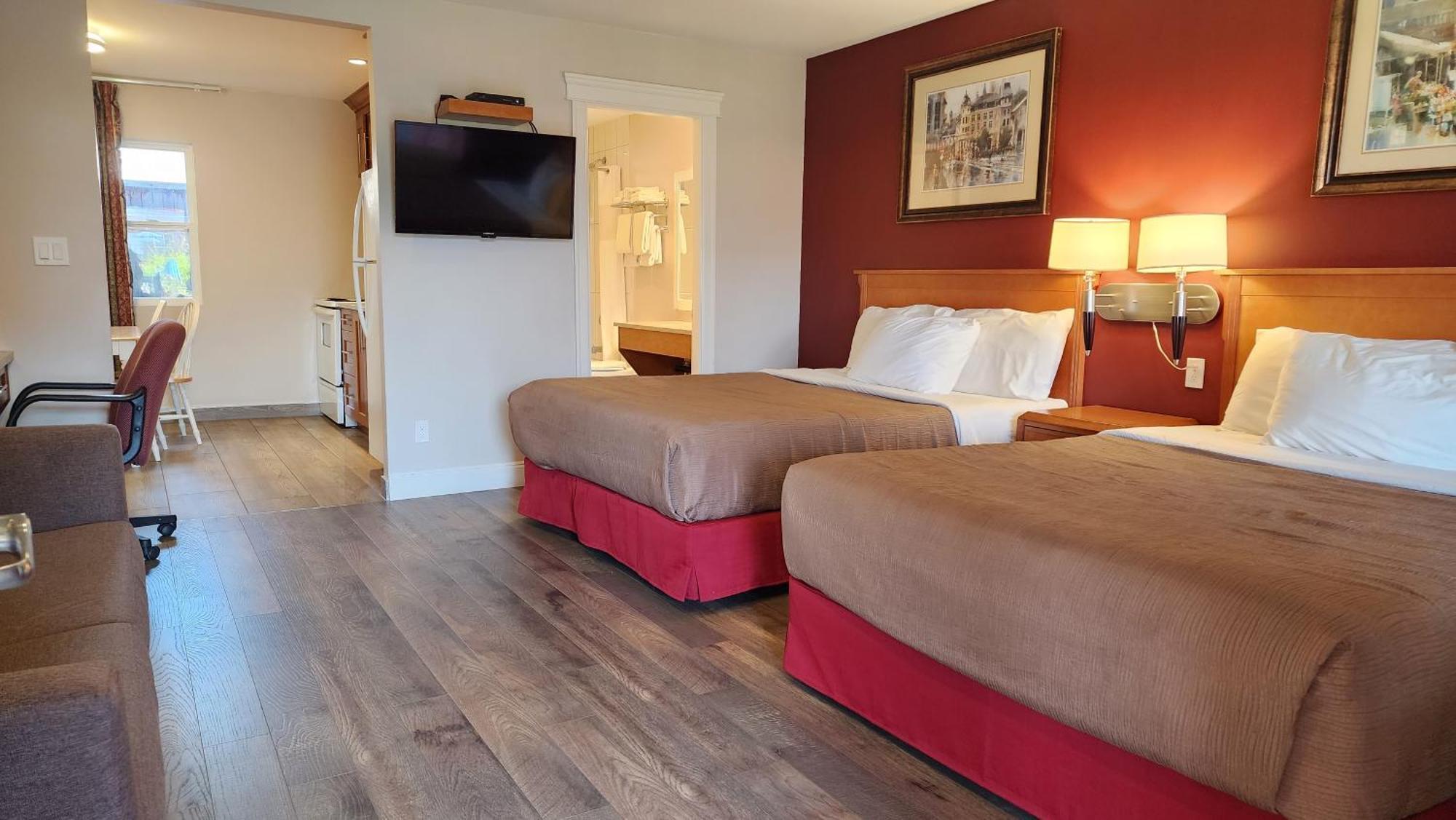 Sahara Courtyard Inn & Suites Osoyoos Exteriör bild