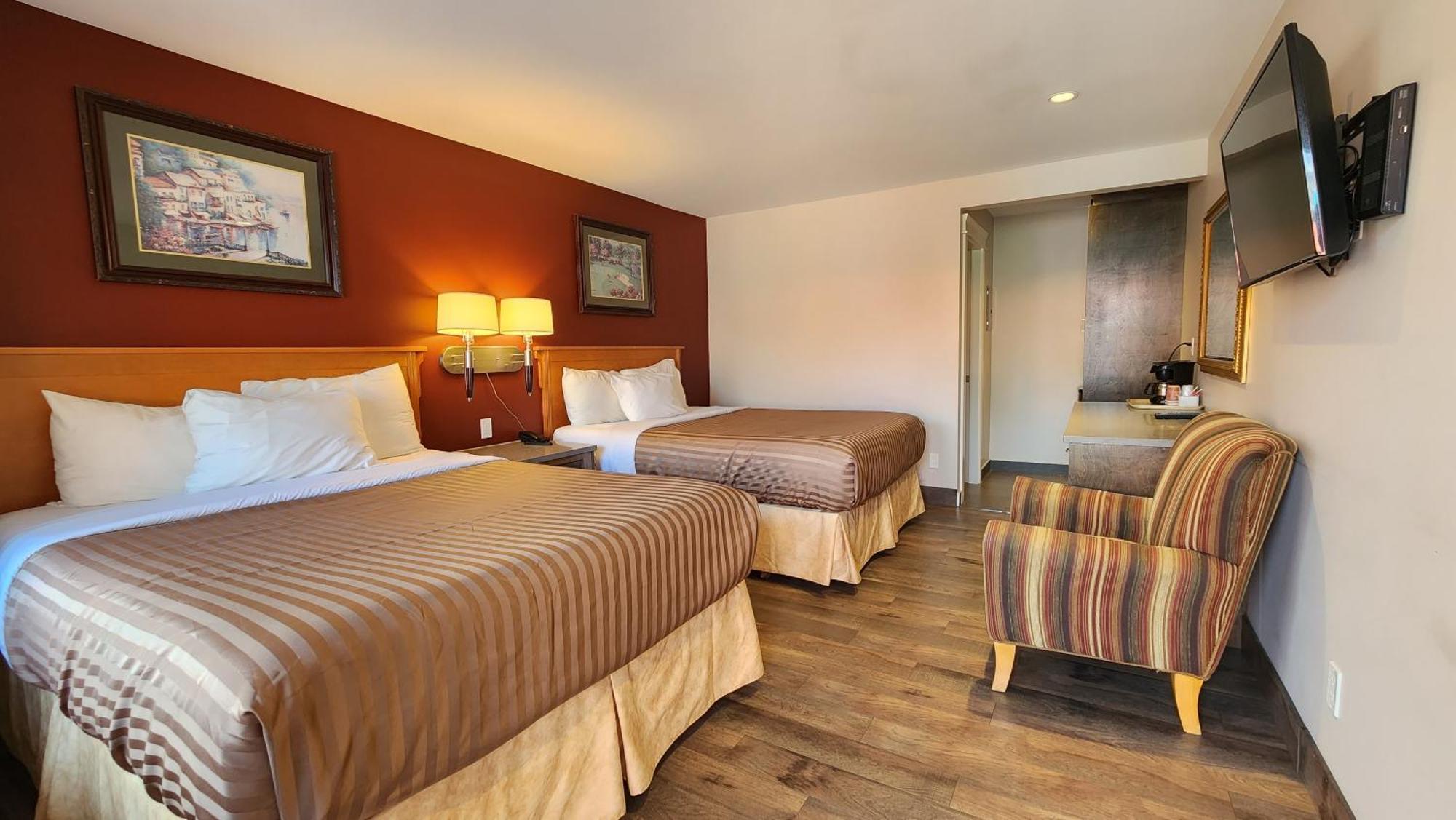 Sahara Courtyard Inn & Suites Osoyoos Exteriör bild